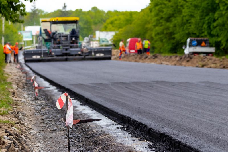 Asphalt Paving Service